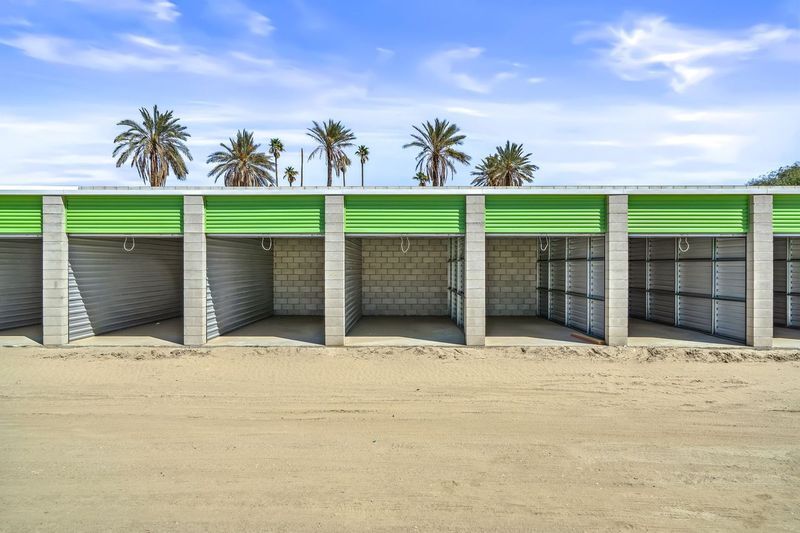 More Photos Of 81161 Indio Blvd, Indio Self Storage For Sale