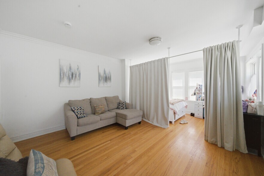 More Photos Of 2038 N Kostner Ave, Chicago Multifamily For Sale