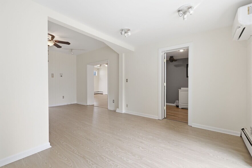 More Photos Of 168 White Horse Ave, Hamilton Office For Sale