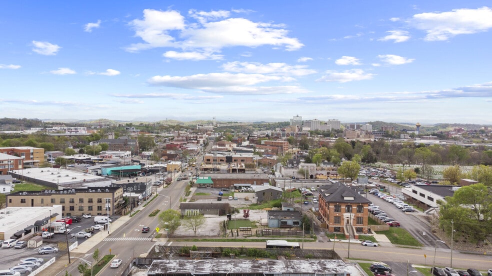 More Photos Of 1013 N Central St, Knoxville Warehouse For Sale