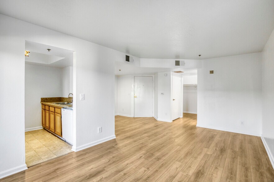 More Photos Of 511 S Carondelet St, Los Angeles Apartments For Sale
