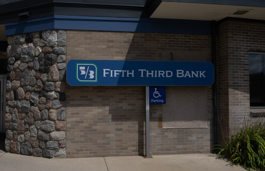 More Photos Of 123 W Main St, Gaylord Bank For Sale
