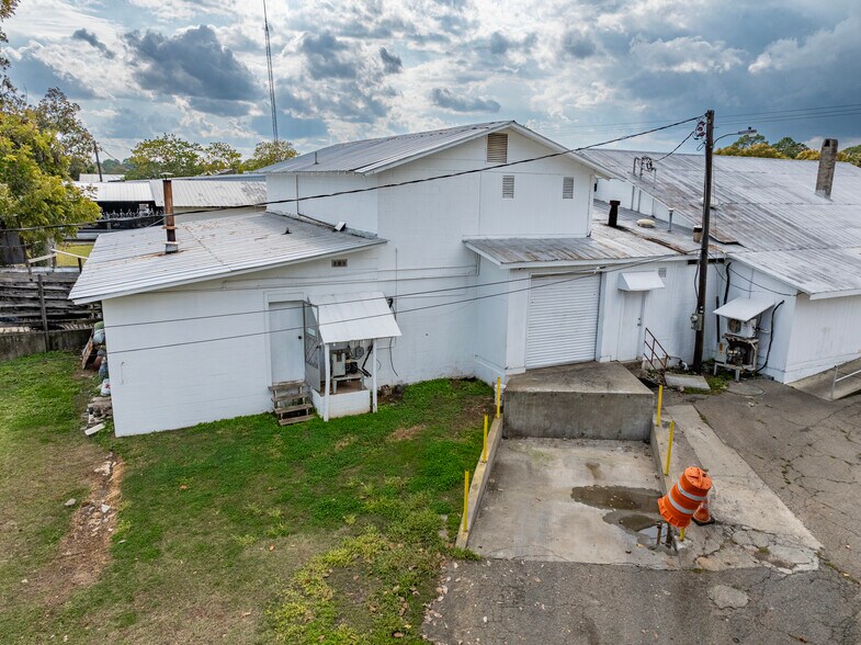 More Photos Of 301 Ridge Ave S, Tifton Specialty For Sale