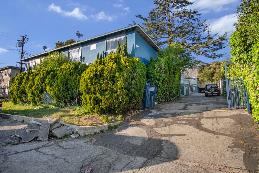 More Photos Of 755-757 E Pine St, Altadena Apartments For Sale