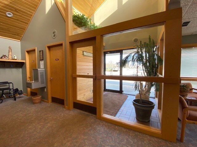 More Photos Of 3125 Main St, Stevens Point Office For Sale