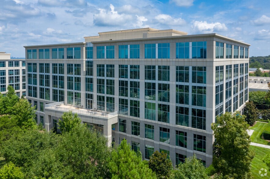 More Photos Of 11405 N Community House Rd, Charlotte Office For Lease