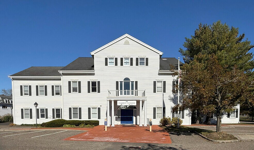 More Photos Of 1 Park St, Norwalk Loft Creative Space For Lease