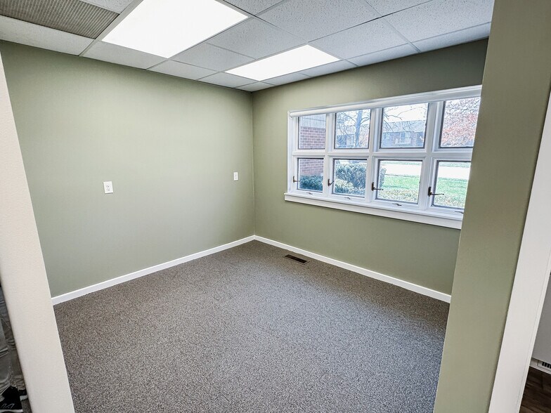 More Photos Of 4649 N Breton Ct SE, Grand Rapids Medical For Sale