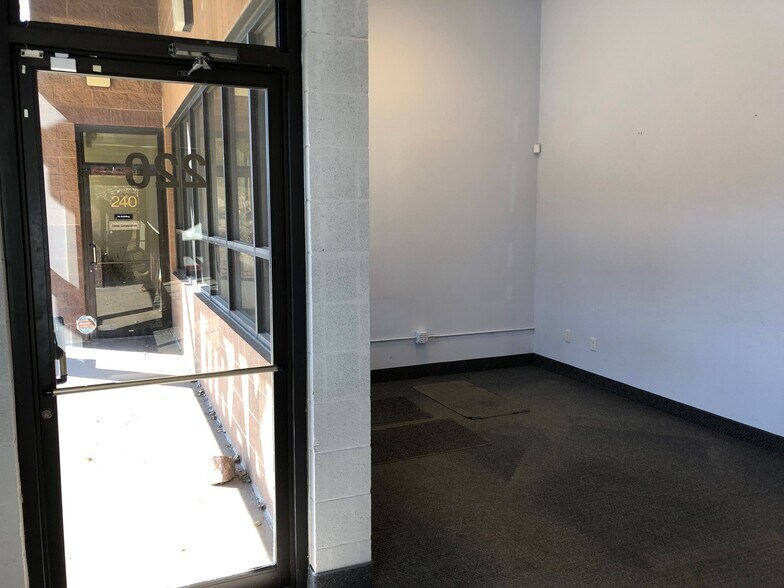 More Photos Of 800 Research Dr, Woodland Park Light Distribution For Sale
