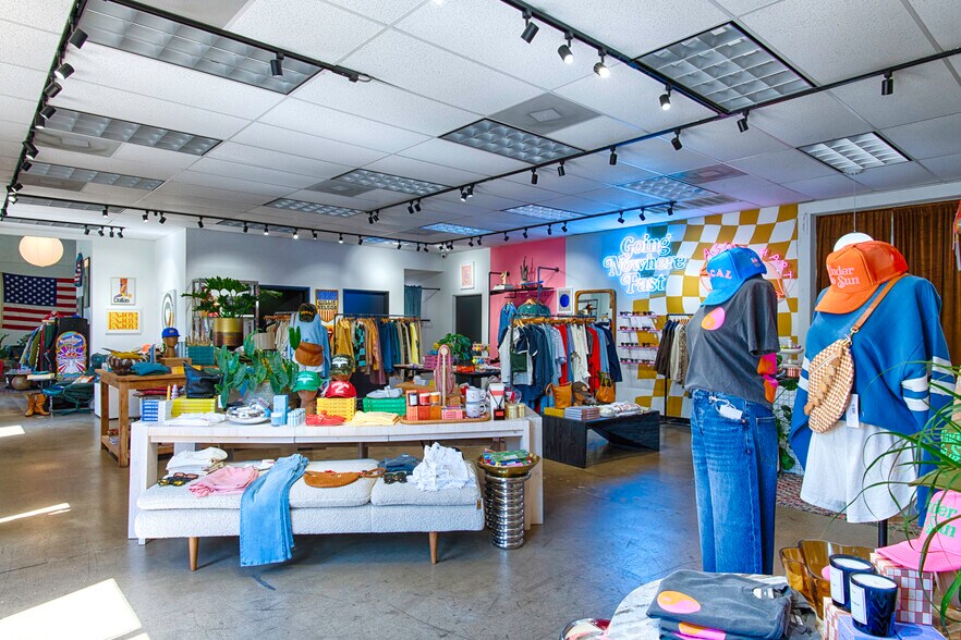 More Photos Of 1002 N Central Expy, Richardson Unknown For Lease