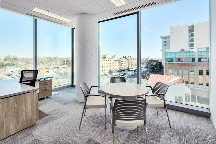 More Photos Of 4500 East West Hwy, Bethesda Office For Lease
