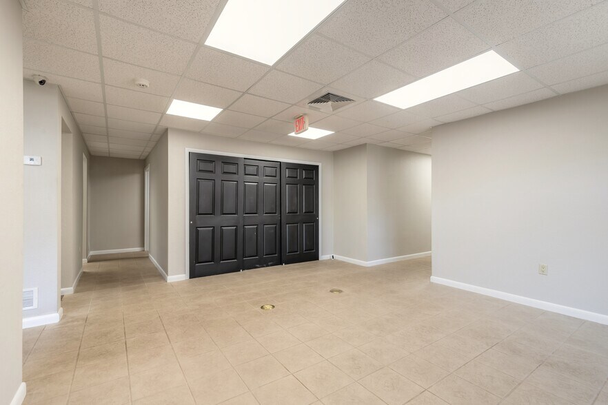 More Photos Of 3 East Tower Circle, Ormond Beach Warehouse For Sale