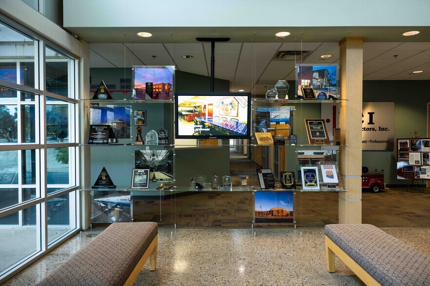 More Photos Of 10922 W Glenn Dr, Glendale Office For Sale