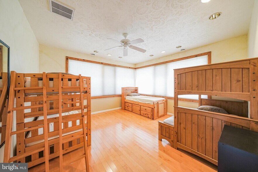 More Photos Of 895 Fishers rd, Maurertown Land For Sale