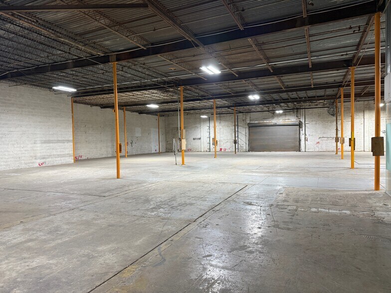 More Photos Of 5150 NW 37th Ave, Miami Warehouse For Lease