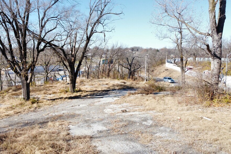 More Photos Of 5631 E US 40, Kansas City Land For Sale