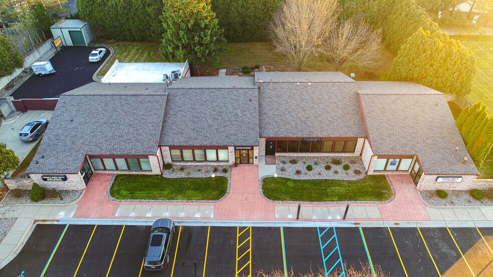 Primary Photo Of 1350 E Lake Lansing Rd, East Lansing Medical For Sale