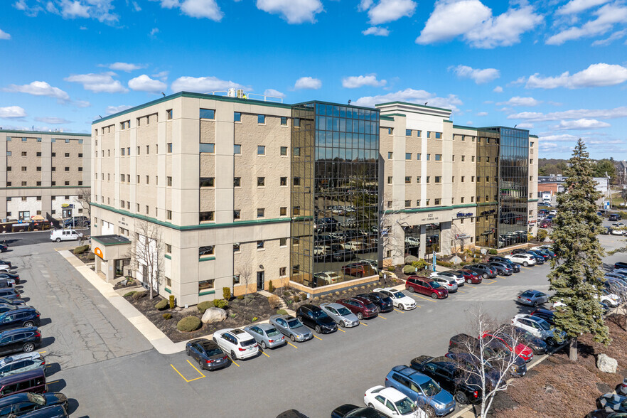 Primary Photo Of 800 W Cummings Park, Woburn Medical For Lease