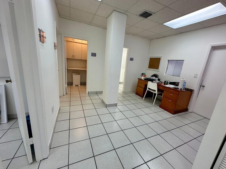 More Photos Of 8100 W Flagler St, Miami Loft Creative Space For Lease