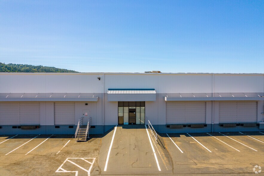 More Photos Of 3315 NW 26th Ave, Portland Unknown For Lease