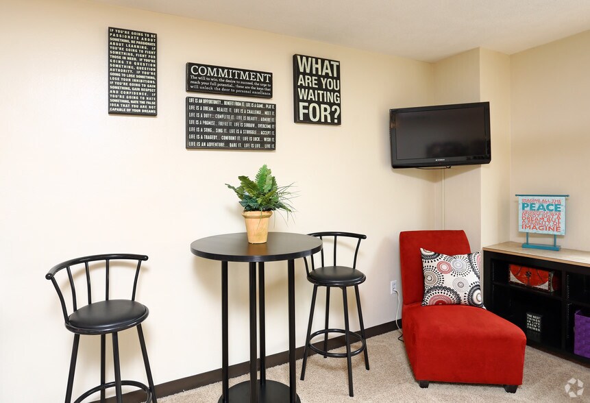 More Photos Of 320 N 22nd St, Omaha Apartments For Sale