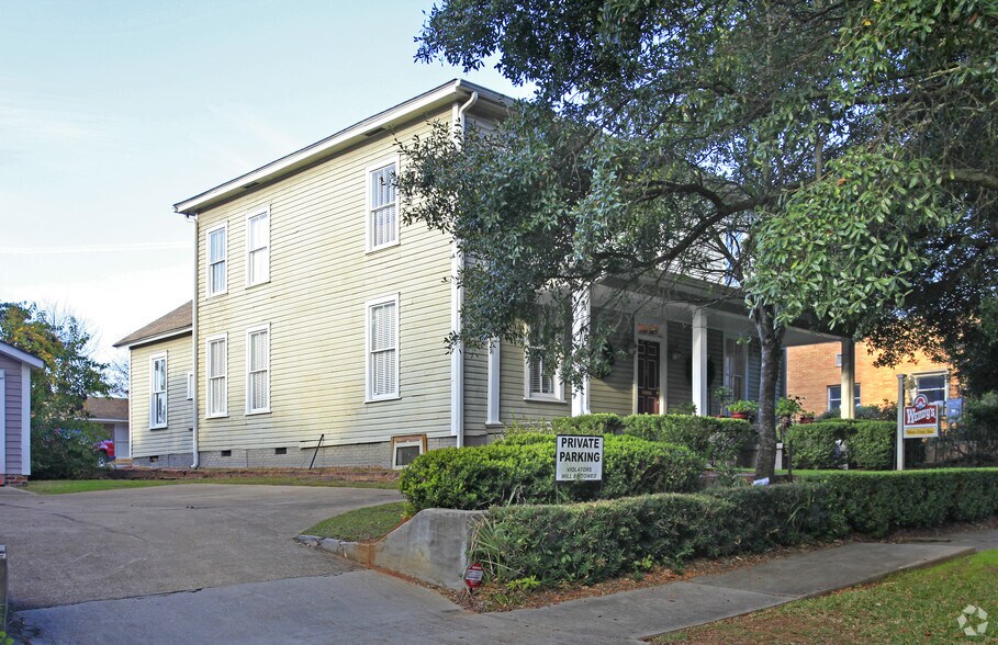 More Photos Of 209 N Dawson St, Thomasville Office For Sale