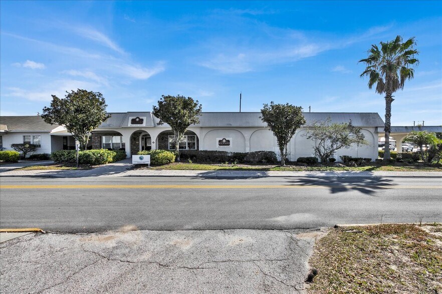 Primary Photo Of 233 N 9th St, Haines City Medical For Lease