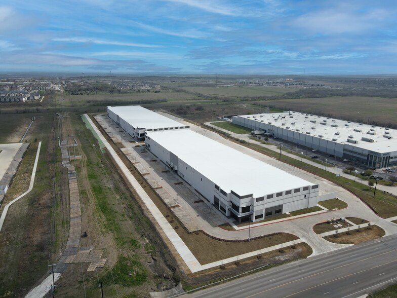 More Photos Of 1603 Clovis R Barker Rd, San Marcos Unknown For Lease