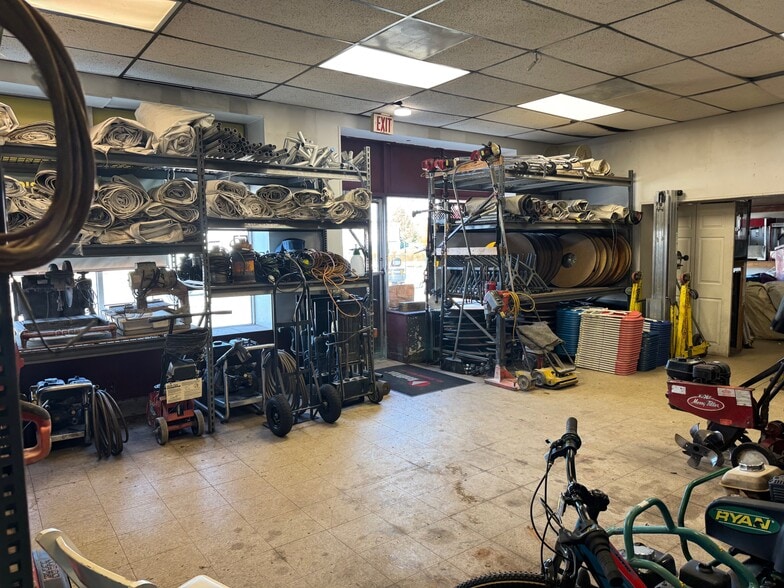 More Photos Of 924 Boston Providence Tpke, Norwood General Retail For Sale