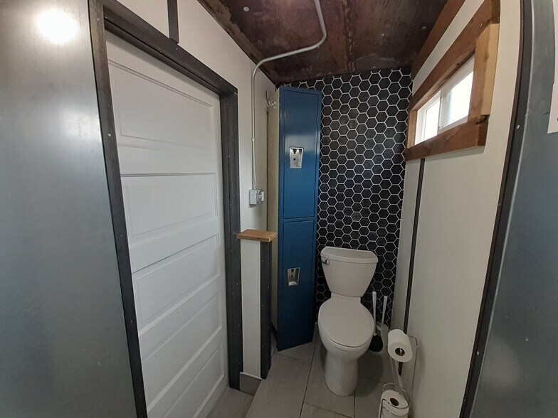 More Photos Of 465 Union st, Florence Specialty For Sale