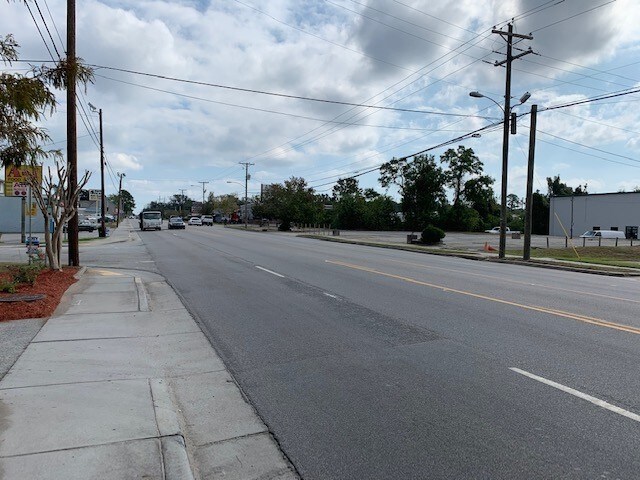 More Photos Of 4113 Dorchester Rd, North Charleston Light Distribution For Lease