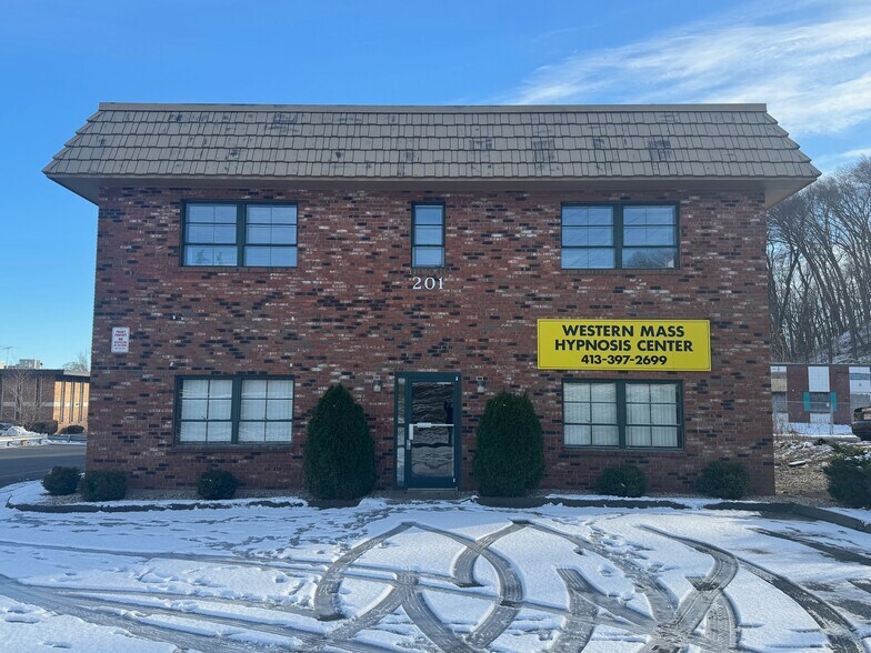 More Photos Of 201 Westfield St, West Springfield General Retail For Lease