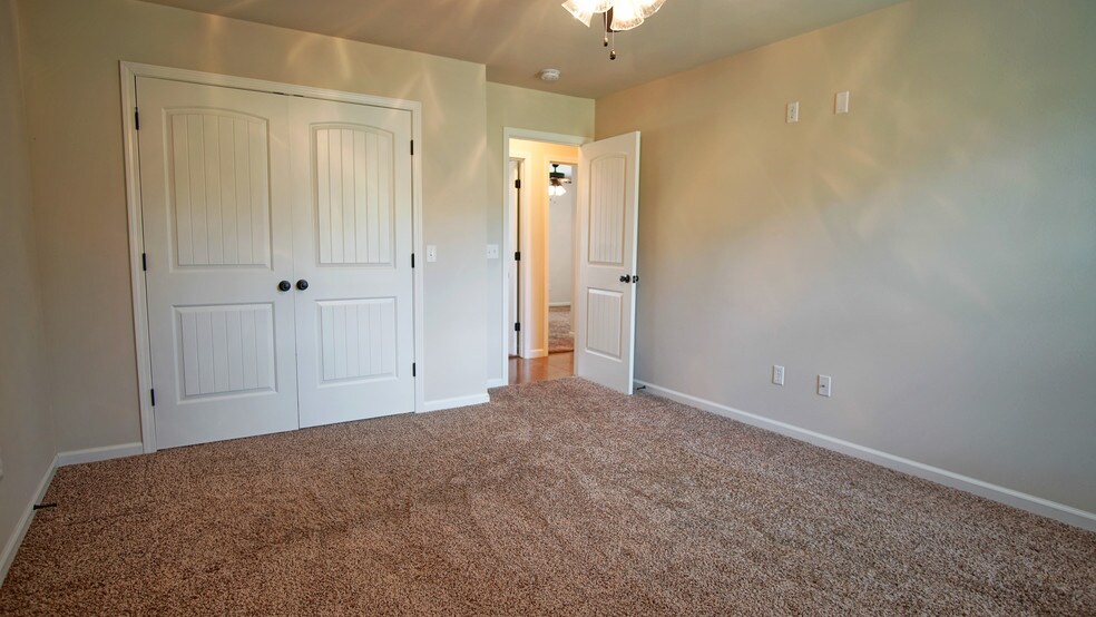 More Photos Of 100-227 Garson Ln, Farmington Apartments For Sale