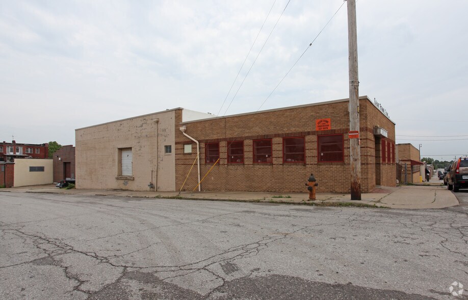Primary Photo Of 1200 E 8th St, Kansas City Warehouse For Lease
