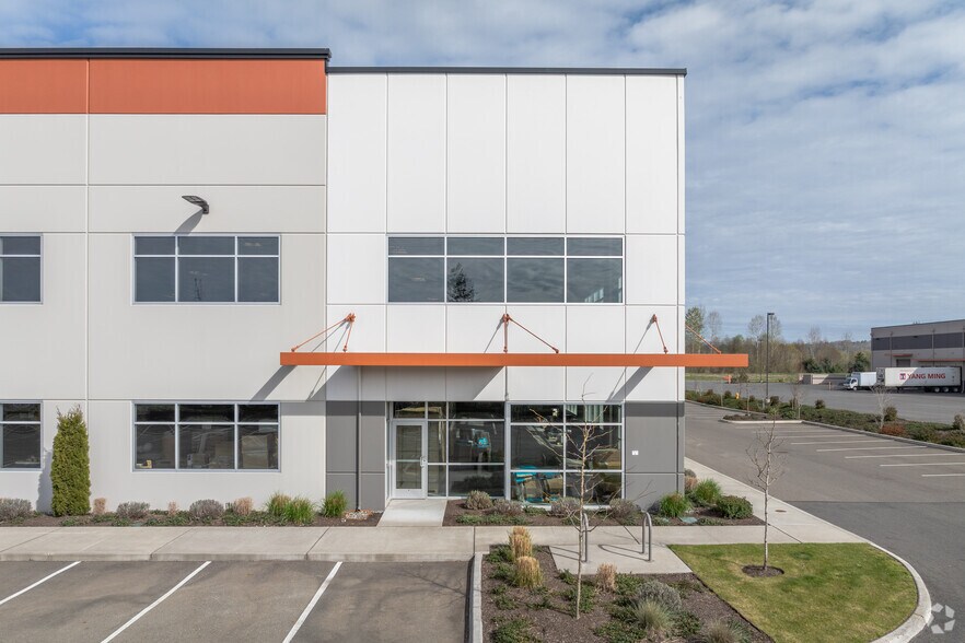 More Photos Of 4010 156th St NE, Marysville Warehouse For Lease