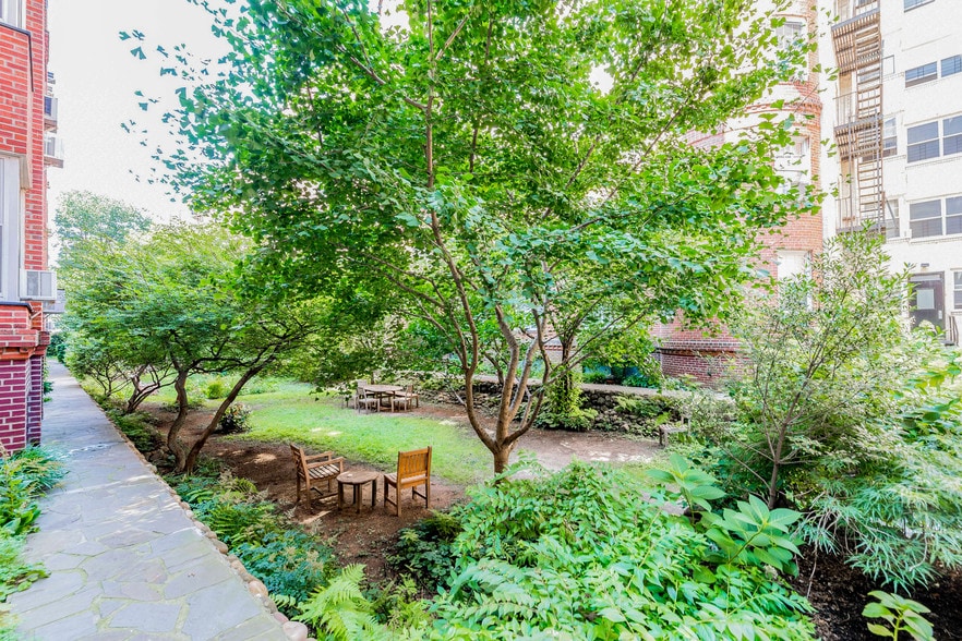 More Photos Of 3524 78th St, Jackson Heights Medical For Sale