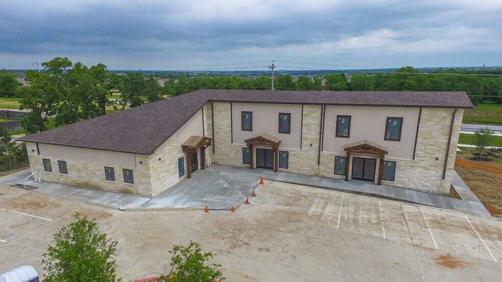 More Photos Of 3012 Barron Rd, College Station Office For Lease