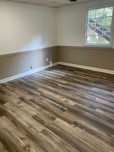 More Photos Of 30 W Liberty St, York Office For Lease