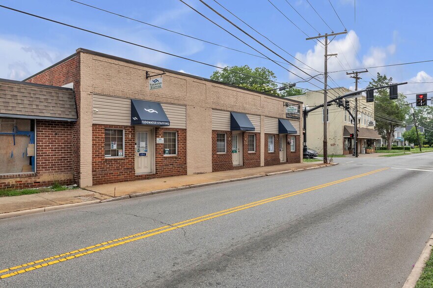 More Photos Of 600-604 W Washington St, Suffolk Storefront Retail Office For Sale
