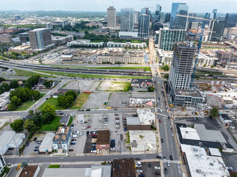 More Photos Of 215 15th Ave N, Nashville Land For Sale