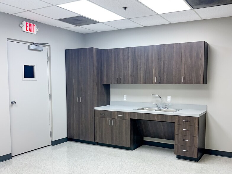 More Photos Of 3508 Tricenter Blvd, Durham Warehouse For Lease