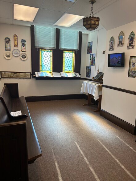 More Photos Of 131 S Main St, Mount Holly Loft Creative Space For Sale