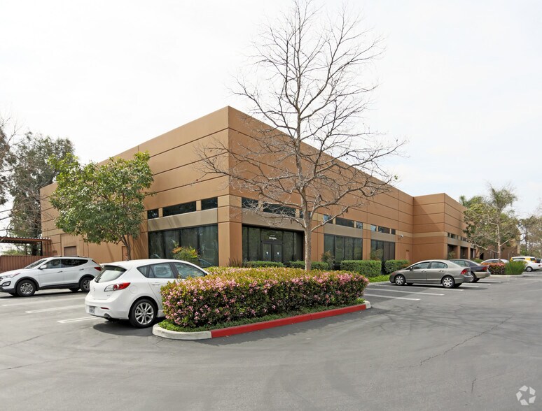 More Photos Of 80 Empire Dr, Lake Forest Office For Lease
