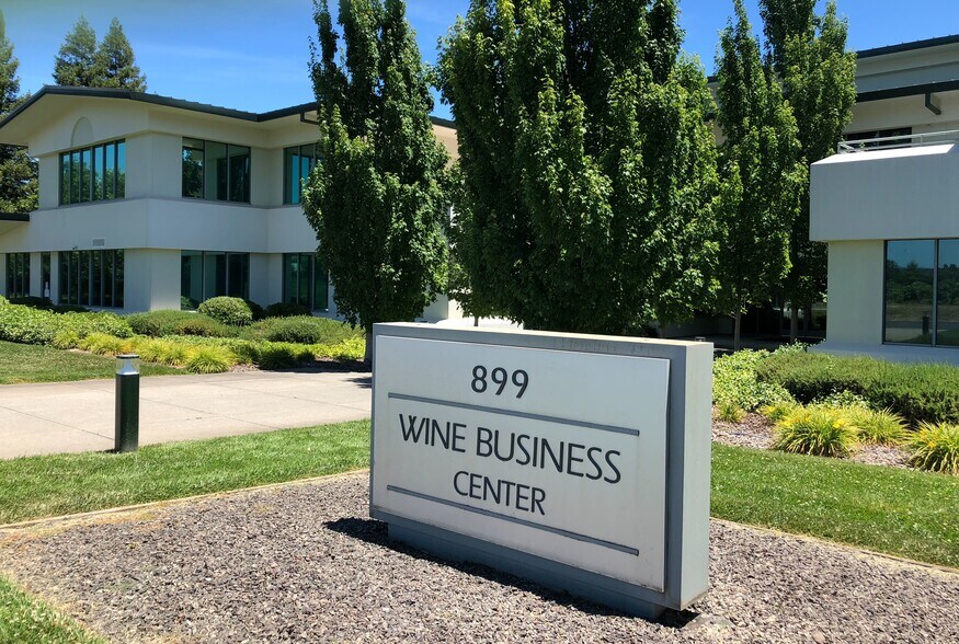Primary Photo Of 899 Adams St, Saint Helena Office For Sale