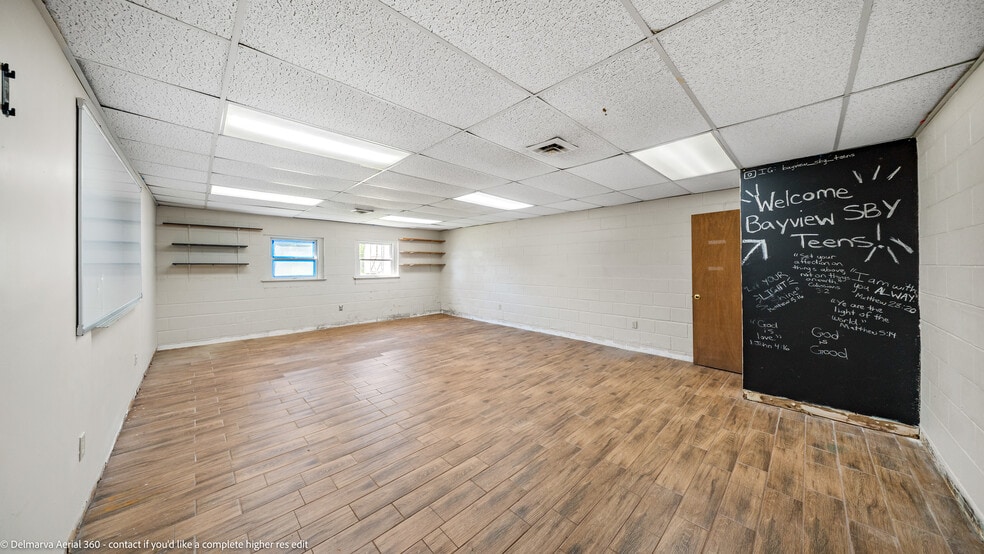 More Photos Of 729 E Main St, Salisbury Office For Sale