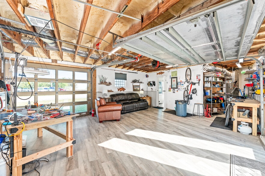 More Photos Of 2997 N Us Highway 1, Fort Pierce Light Manufacturing For Sale