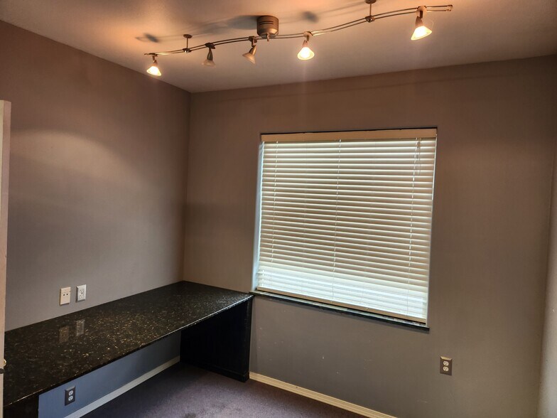 More Photos Of 1337 Bridge St, Clarkston Warehouse For Sale