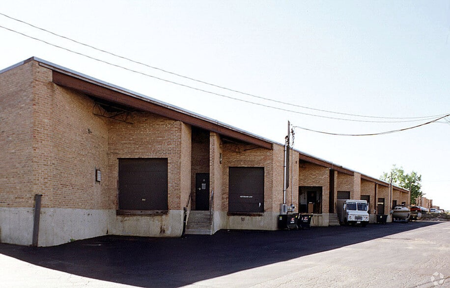 More Photos Of 400-490 Bonnie Ln, Elk Grove Village Warehouse For Lease