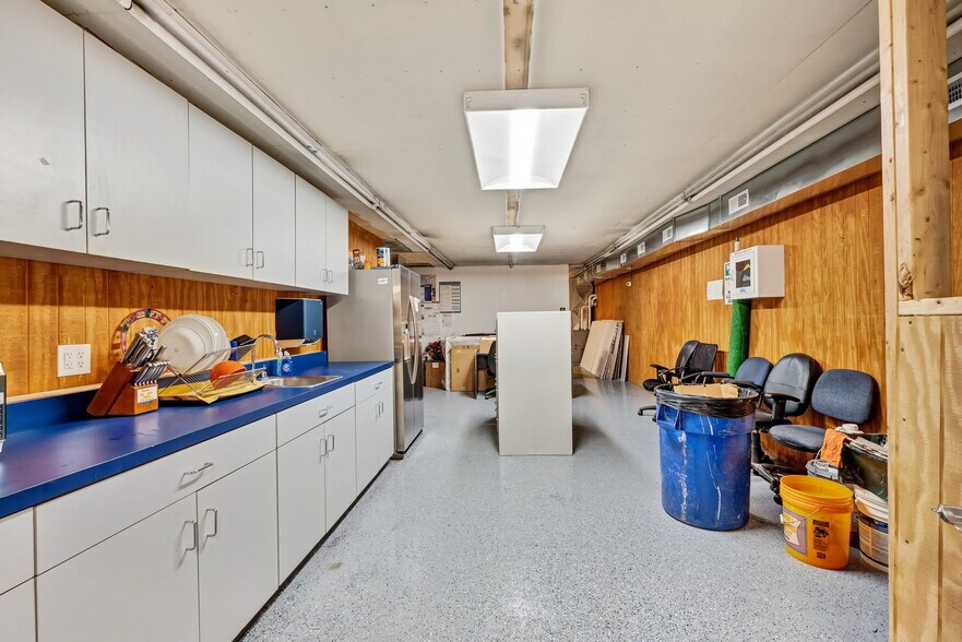 More Photos Of 203 Hershinger Rd, Coraopolis Office For Sale