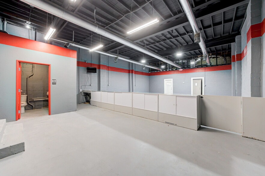 More Photos Of 3121 N Pennsylvania Ave, Oklahoma City Storefront Retail Office For Sale